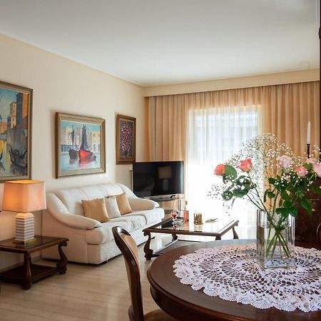 Hector'S Flisvos Apartment 아테네 외부 사진