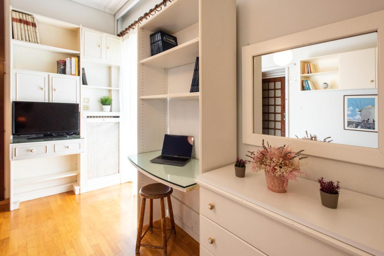 Hector'S Flisvos Apartment 아테네 외부 사진